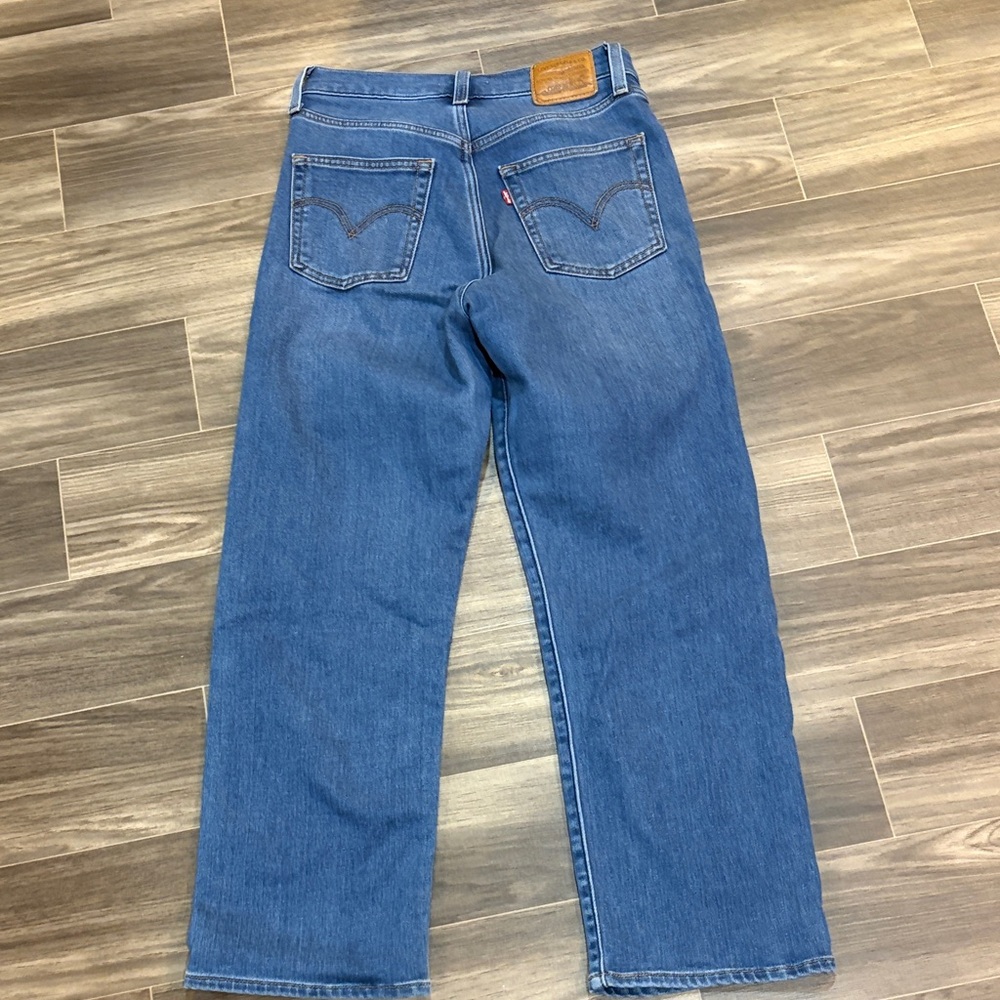 Levi’s Ribcage Straight Ankle Jeans size 27